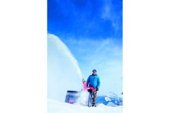 Снегоуборщик бензиновый гусеничный AL-KO SnowLine 760TE